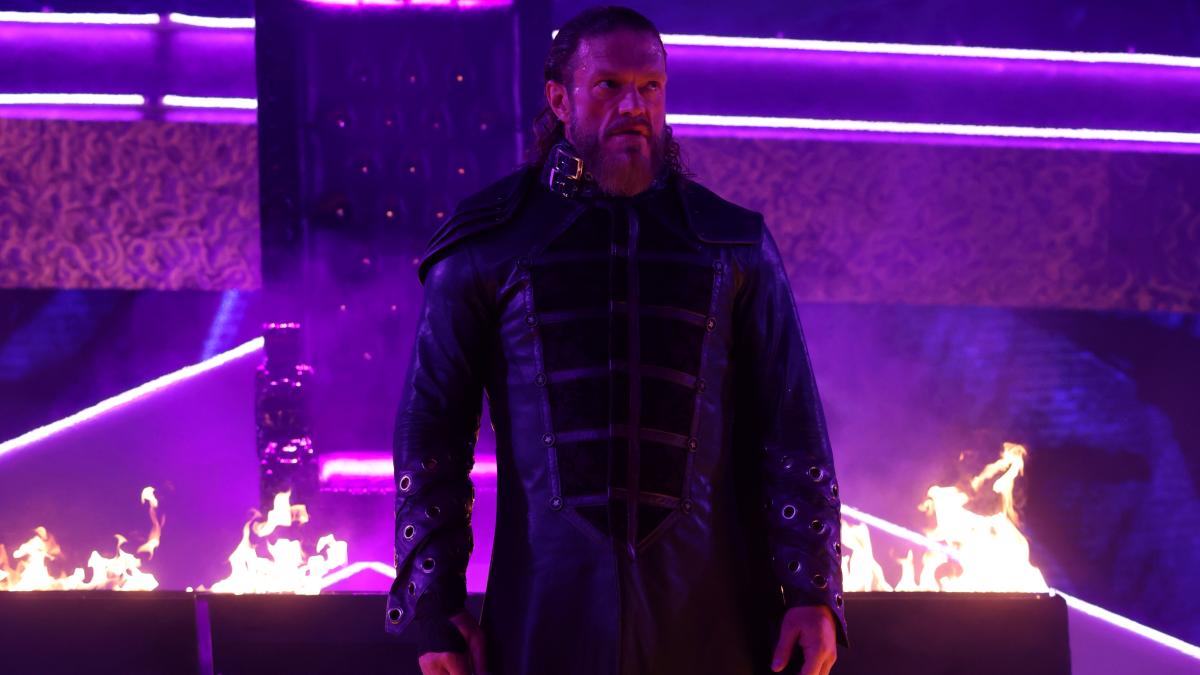 Edge Debuts New Look On WWE Raw