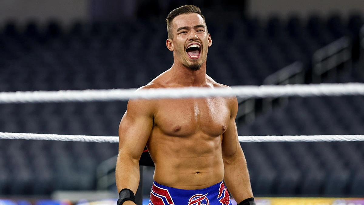 WWE Star Theory Trends During AEW Dynamite As Fans Spot Hilarious Lookalike
